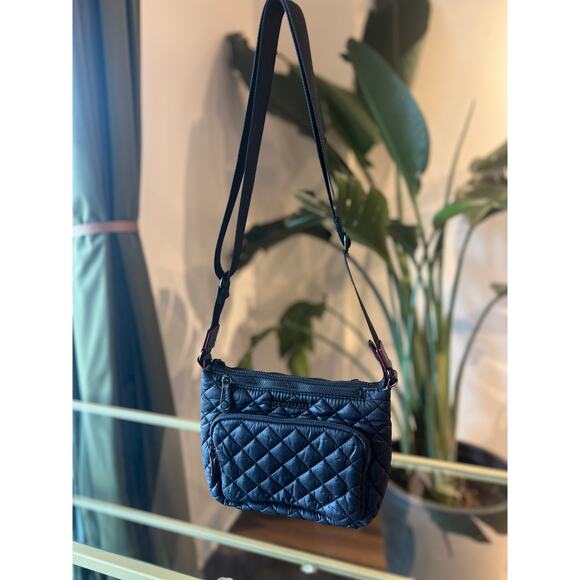 MZ WALLACE Black Metro Scout Deluxe Crossbody - Picture 1 of 16